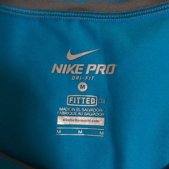 Nike Dri-fit short sleeve - Picture 2 of 2